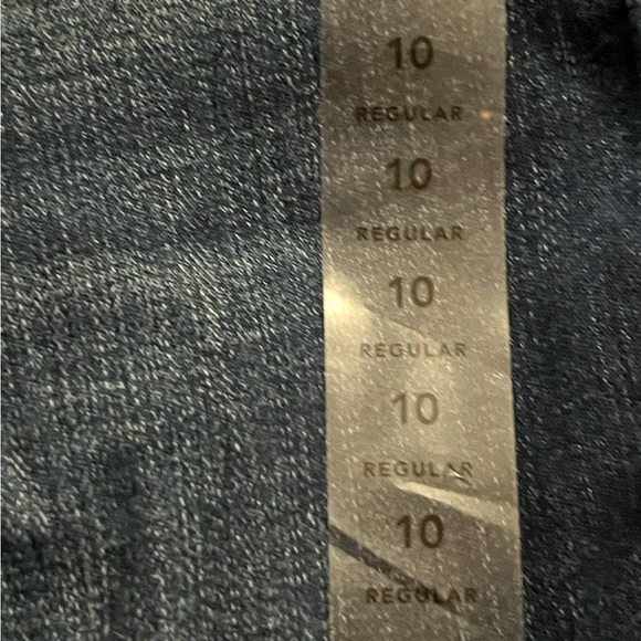 NWT Women’s  American Eagle Super Stretch Jegging - Picture 3 of 6